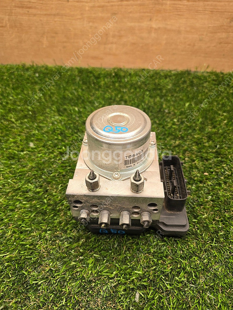 인피니티 Q50 하이브리드 ABS모듈 20만원--0